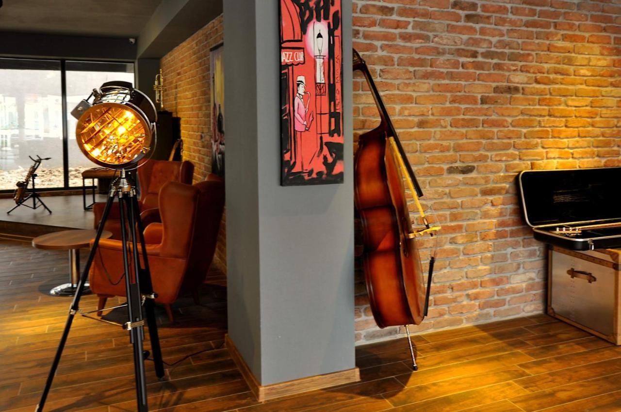Отель Jazz Hotel Тбилиси-11