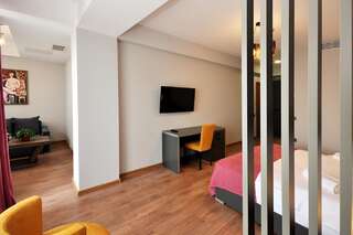 Отель Jazz Hotel Тбилиси Люкс с балконом-8