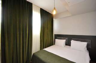 Отель Jazz Hotel Тбилиси Люкс с балконом-9