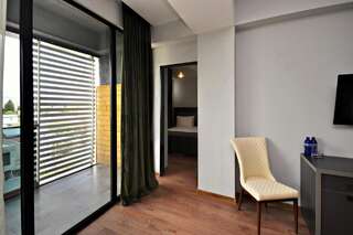 Отель Jazz Hotel Тбилиси Люкс с балконом-10